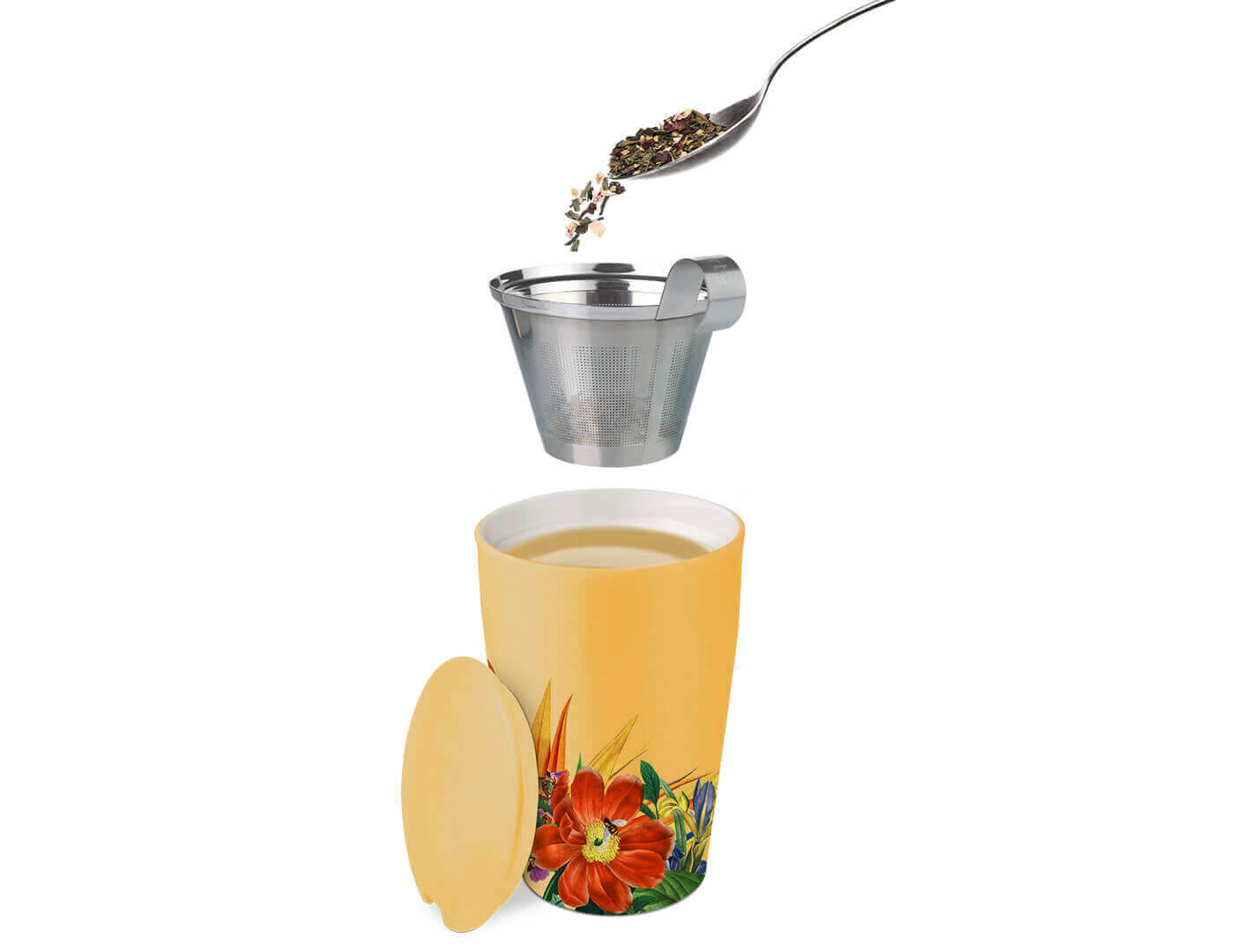 Paradis Kati Steeping Cup, open, spooning in tea, with lid and infuser